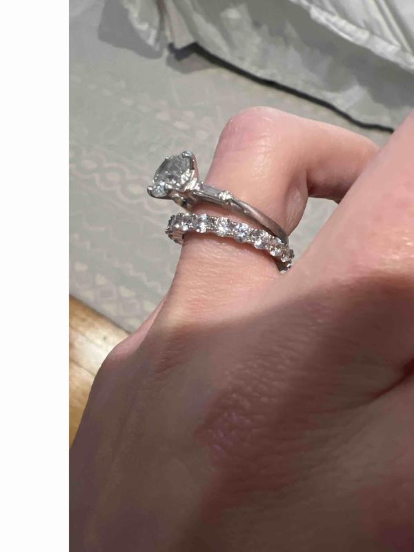 Review Thumbnail Image 0 221615833