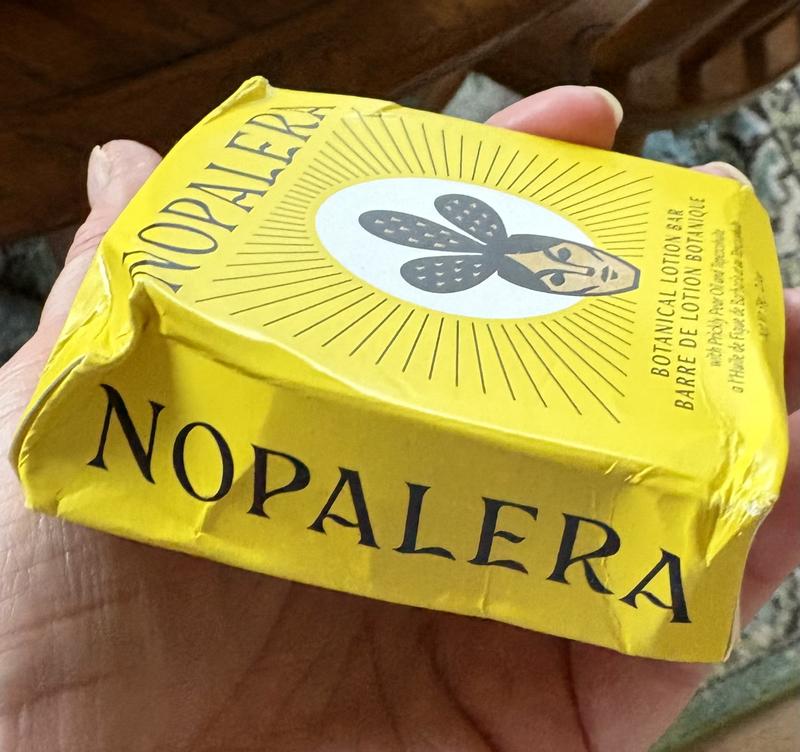 Customer photo for "5 stars Nopela, 1 star Nordstrom shipping"