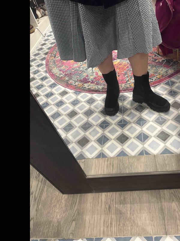 Review Thumbnail Image 1 249784480