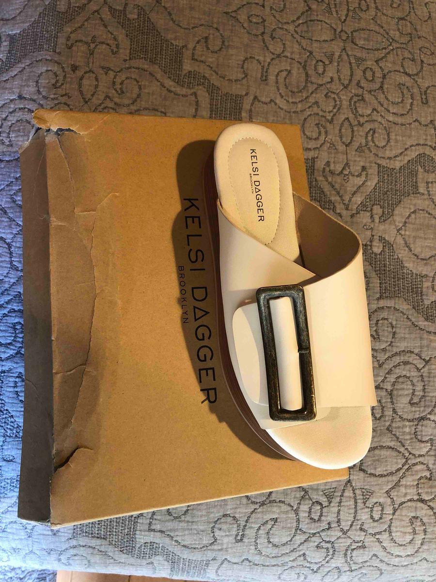 Review Thumbnail Image 2 197556385