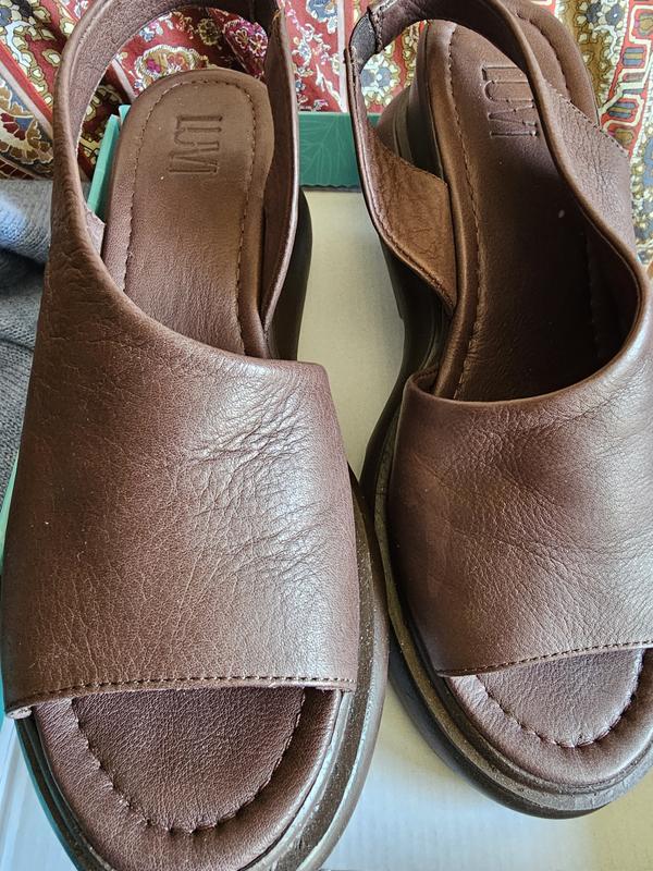 Review Thumbnail Image 1 249076918