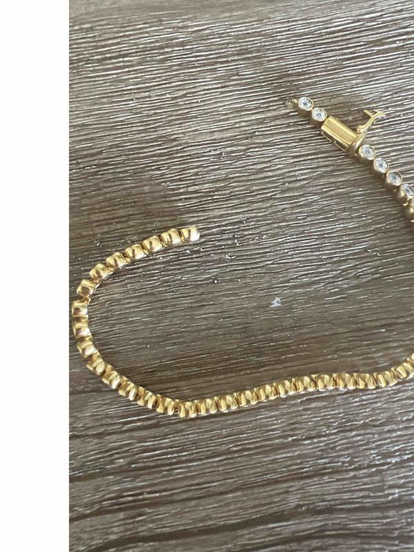 Review Thumbnail Image 0 227255418