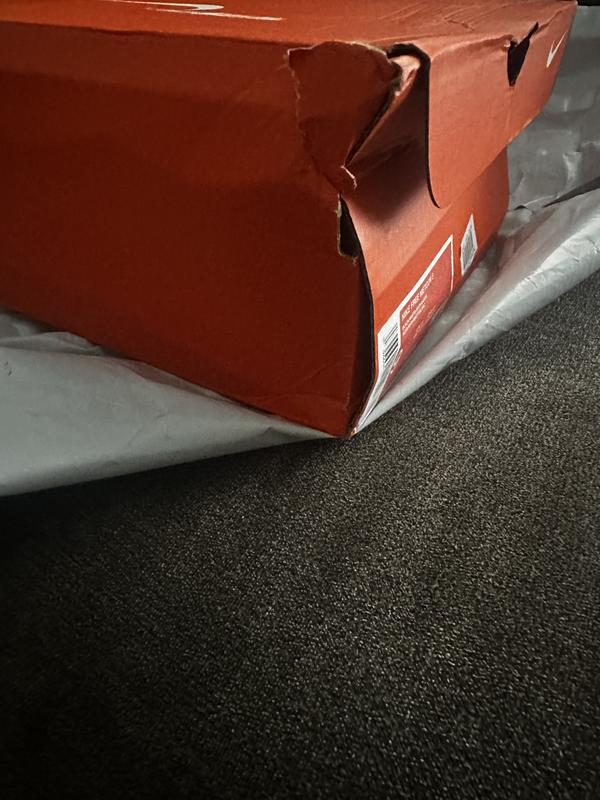 Customer photo for "Nike metcon 5"