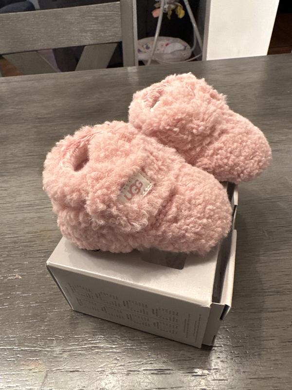 Customer photo for "Ugg"