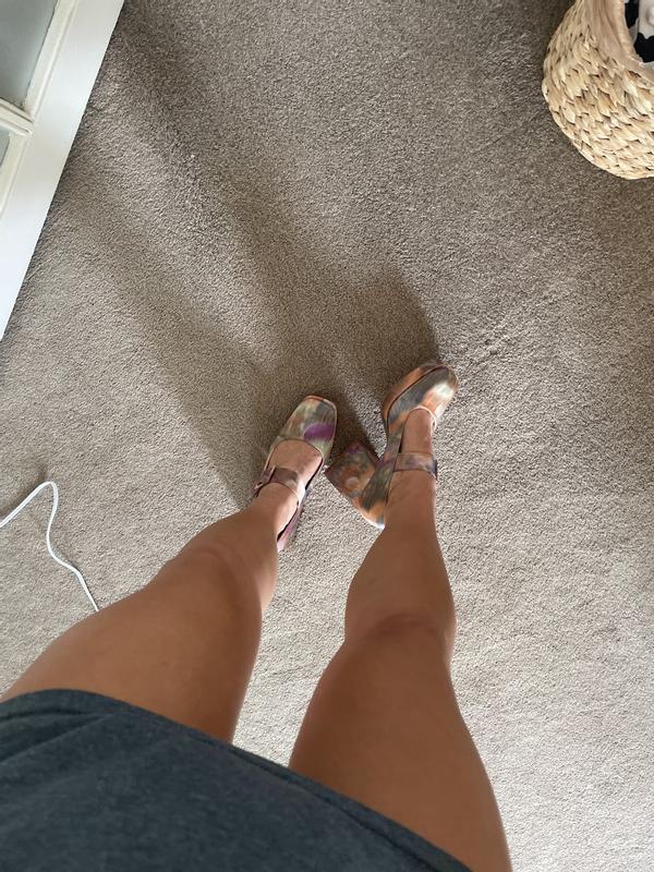 Review Thumbnail Image 0 220234893