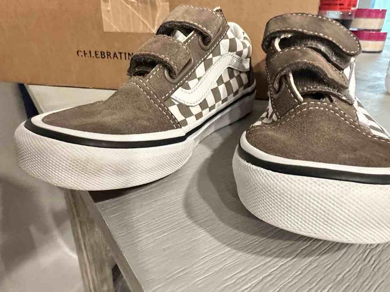 Customer photo for "I got used shoes"
