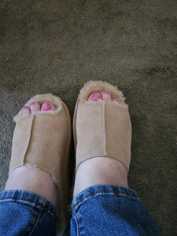 Great Ugg for Wider Foot