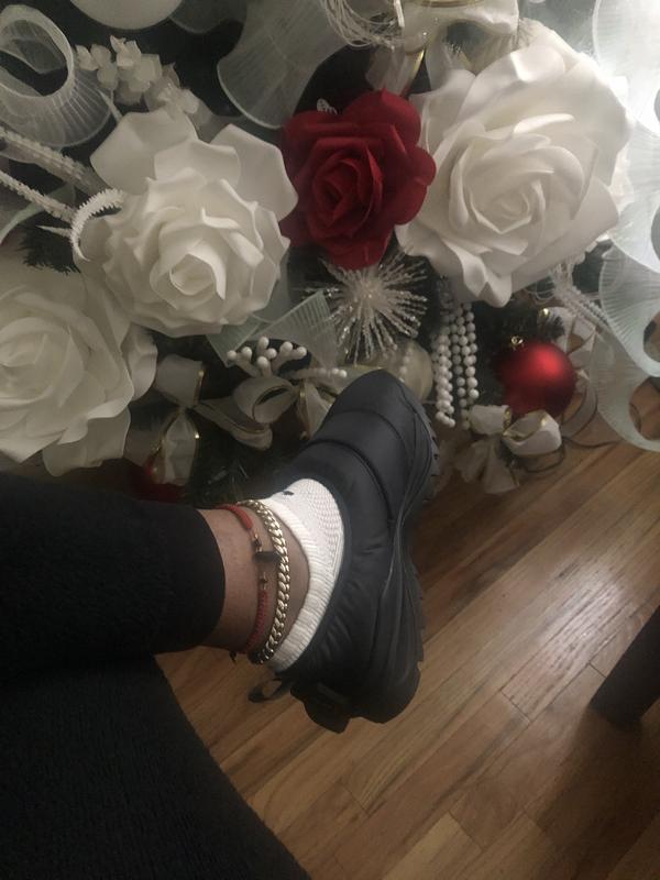 Review Thumbnail Image 0 230971325