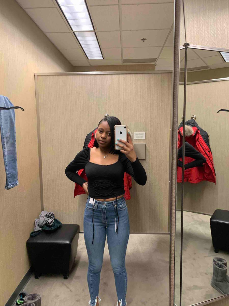 Review Thumbnail Image 0 195592577