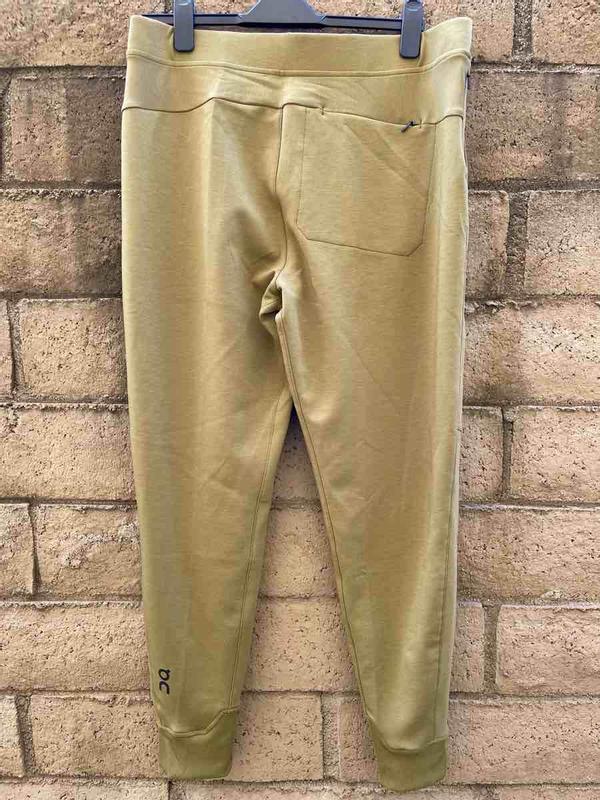 Review Thumbnail Image 0 235628911