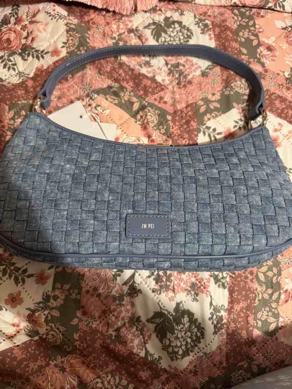 Review Thumbnail Image 1 240779631