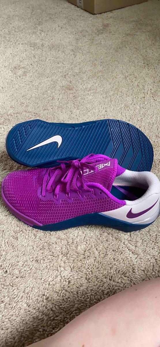 Customer photo for "gorgeous color! size up .5"