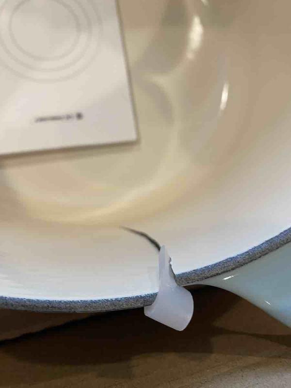 Customer photo for "arrived broken"