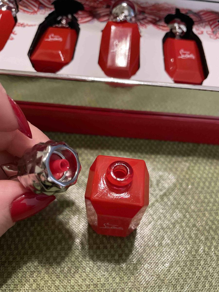 Christian Louboutin Loubiworld Miniatures 7-Piece Fragrance Set