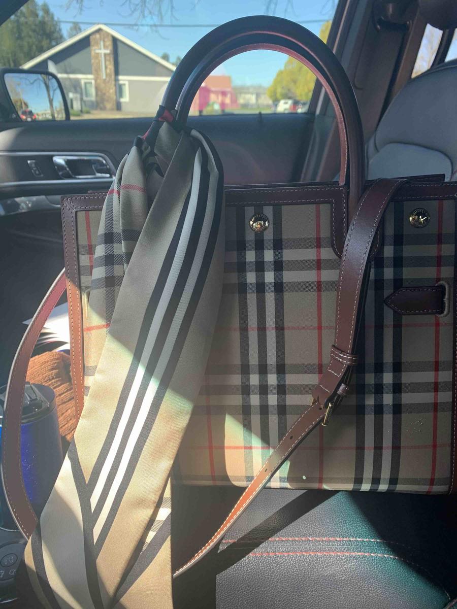 Review Thumbnail Image 0 206425725