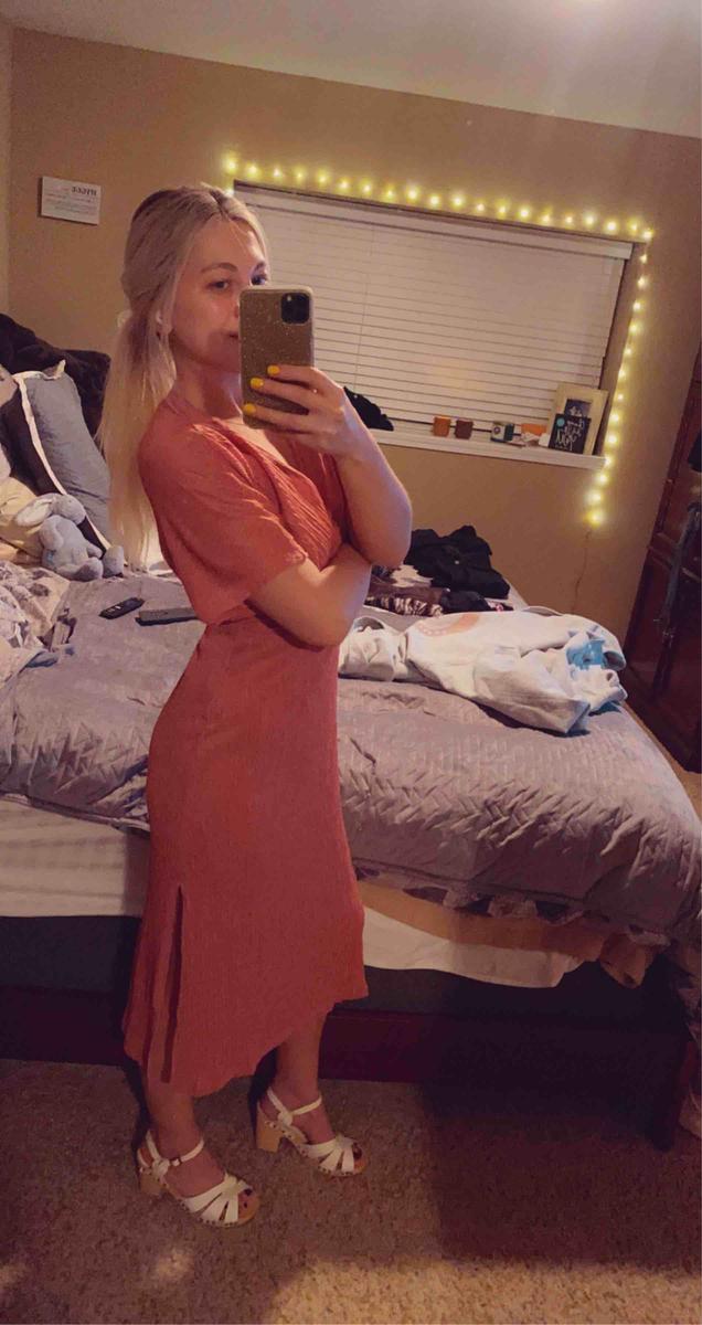Customer photo for "best dress for any occasion"