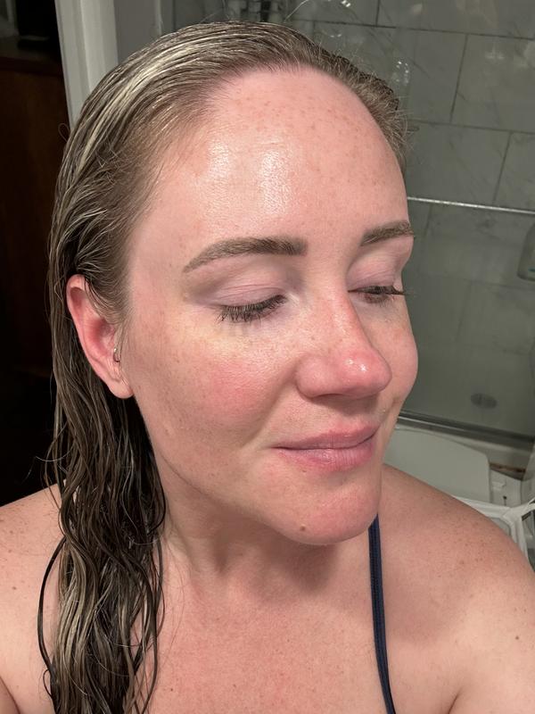 Customer photo for "Sticky feeling serum!"