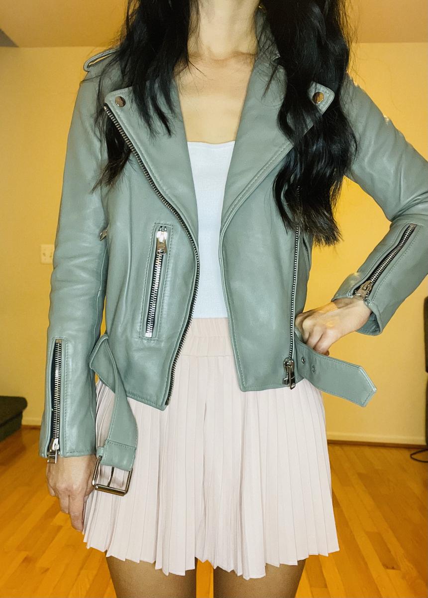 Review Thumbnail Image 0 209786462