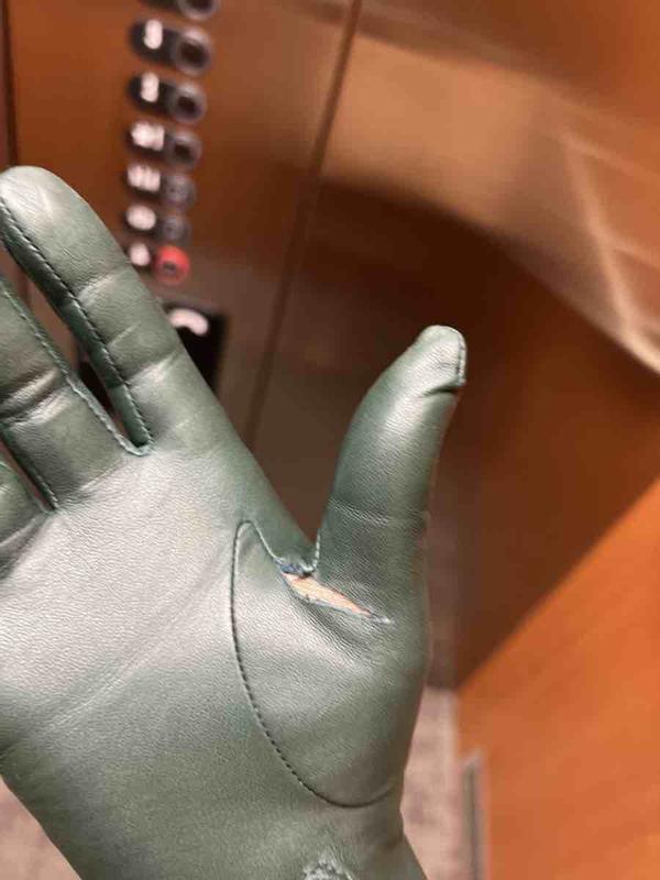 Customer photo for "The poor quality is not even worth the sale price"