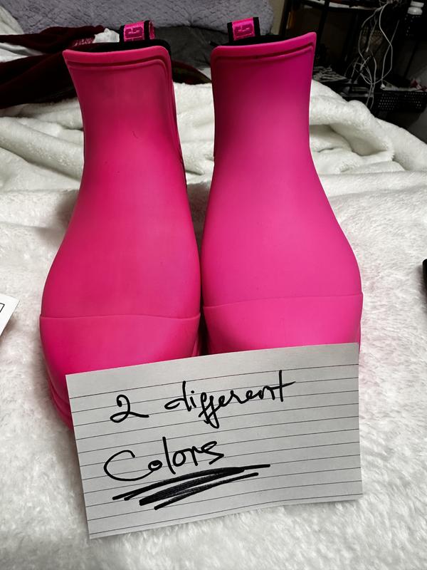 Customer photo for "2 different pink colors"