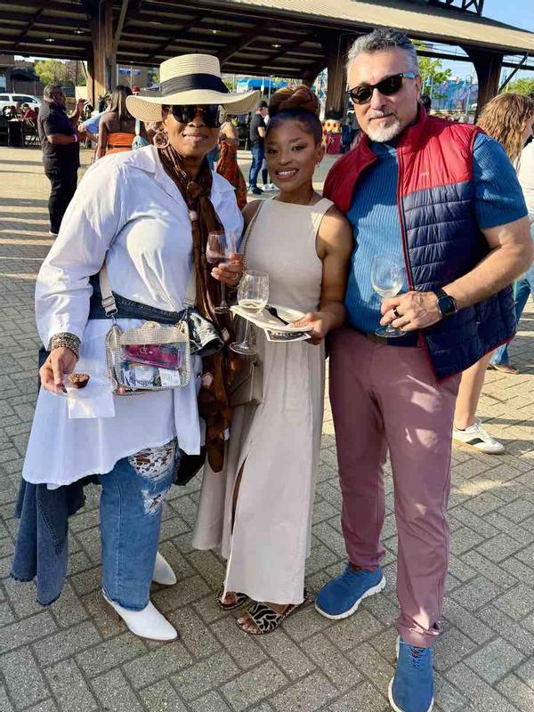 Review Thumbnail Image 4 249174718