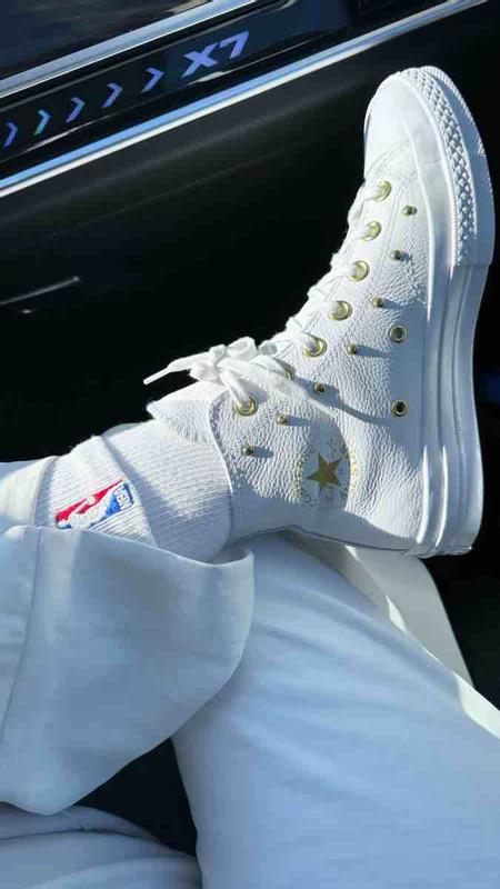 Review Thumbnail Image 0 229868175