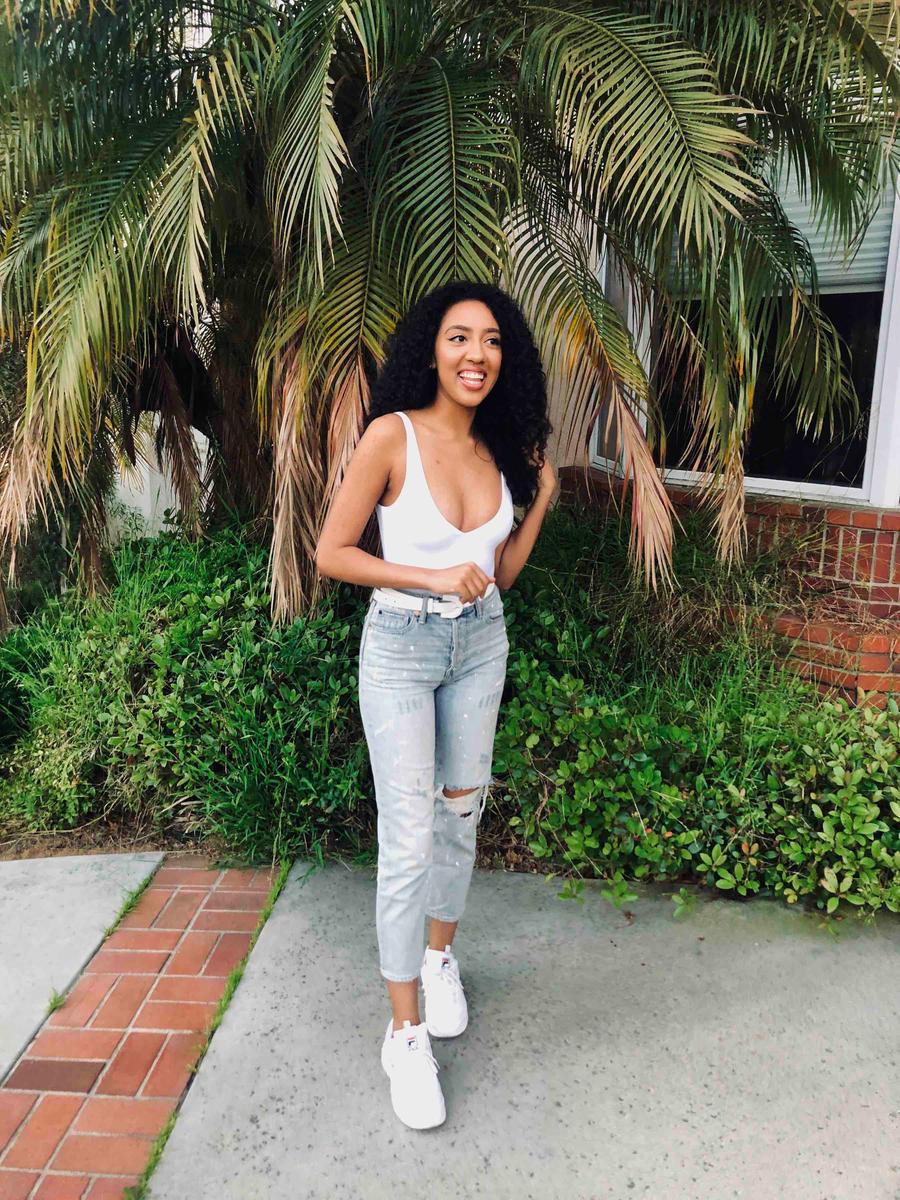 Review Thumbnail Image 0 195939846