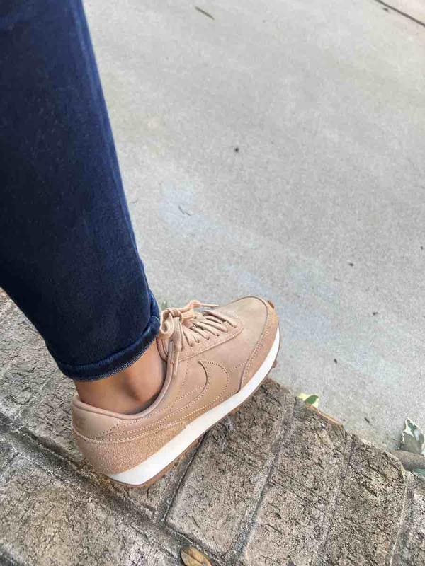 Review Thumbnail Image 0 220497895