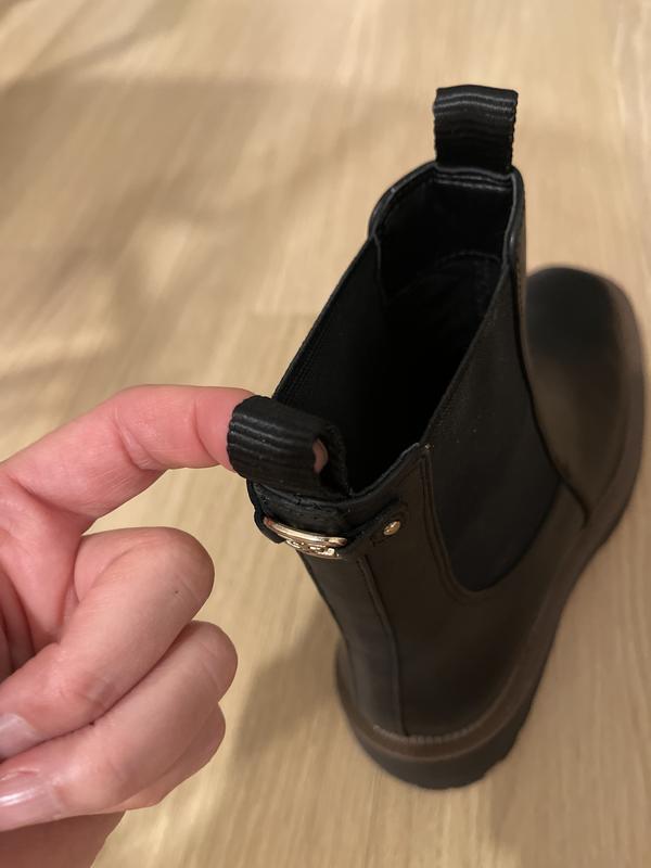 Cute boot, but why the decorative finger loops?