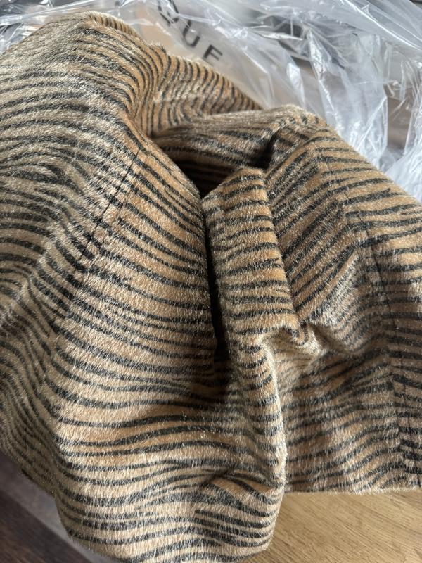 Review Thumbnail Image 0 247667678