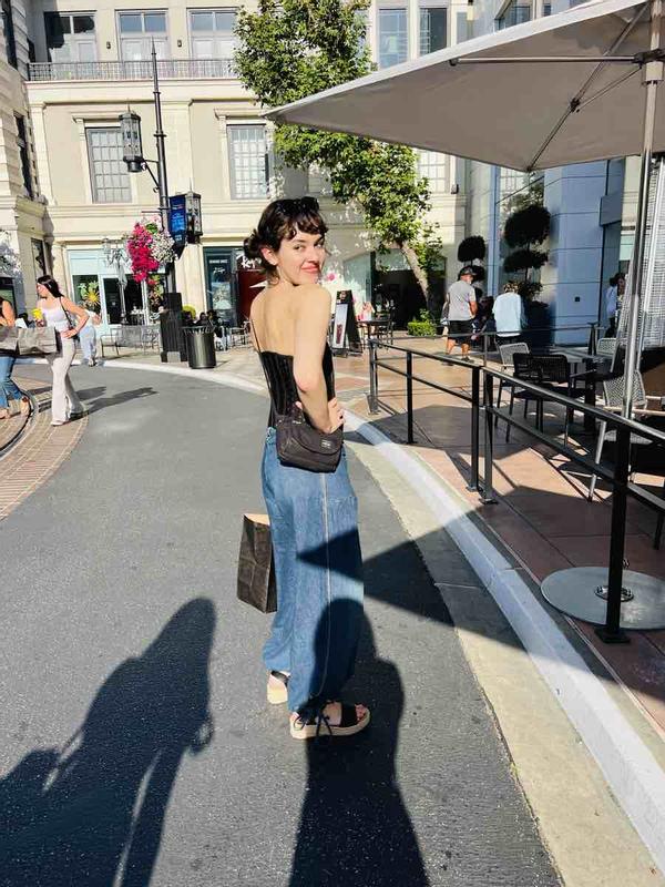 Review Thumbnail Image 0 226643116