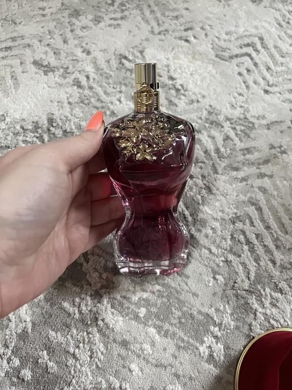 Customer photo for "Definitely doesn’t look like picture"