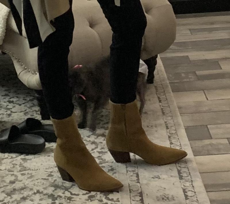 Customer photo for "My new favorite boots"
