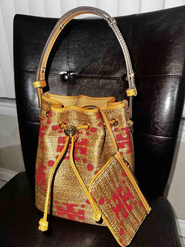 Review Thumbnail Image 3 248752143