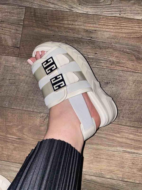 Review Thumbnail Image 1 215443449