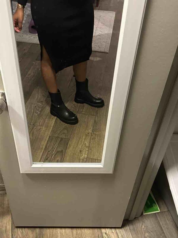 Customer photo for "cute in theory, terrible in reality"