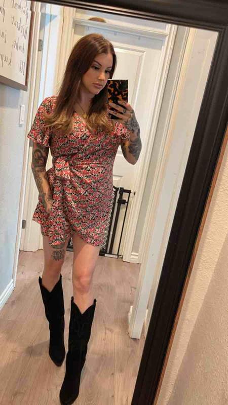 Review Thumbnail Image 0 215247694