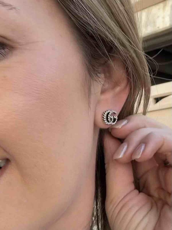 Customer photo for "beautiful earrings"