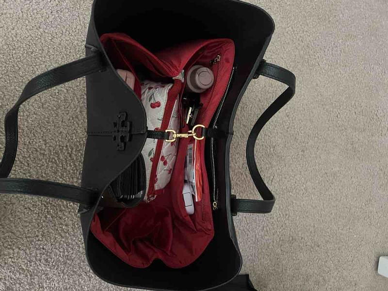 Customer photo for "Gorgeous tote. Perfect for work."