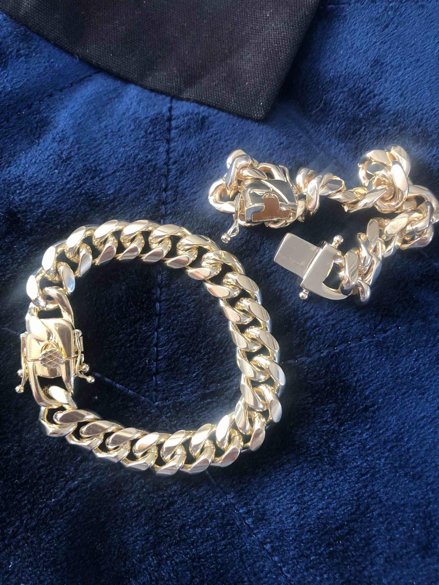 Review Thumbnail Image 4 209540178