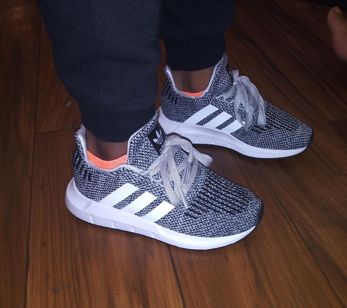 Review Thumbnail Image 0 195492306