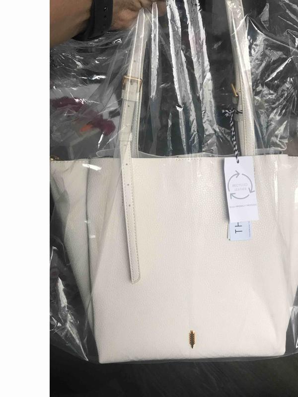 Review Thumbnail Image 0 215814788