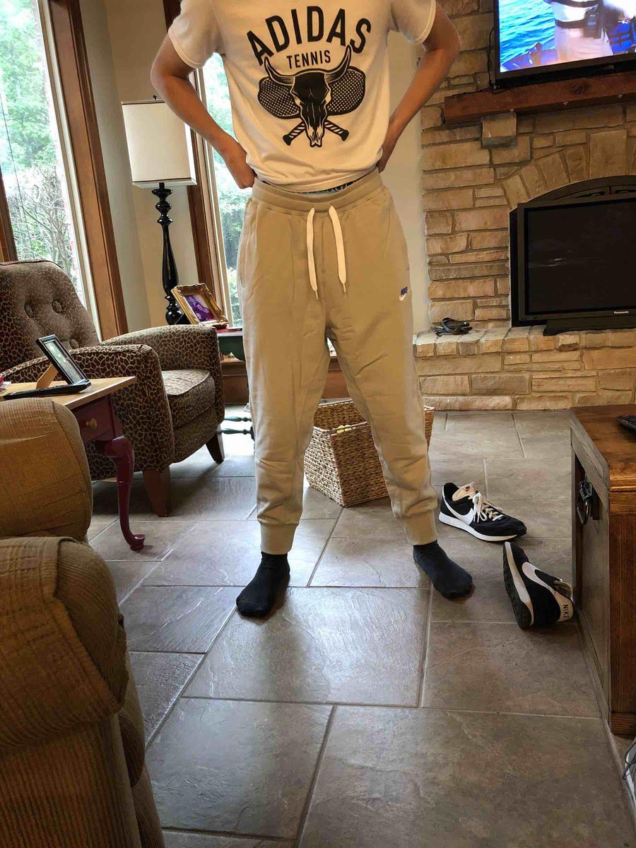 Review Thumbnail Image 0 207695811