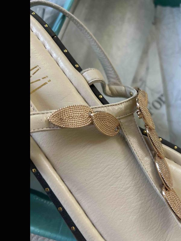 Review Thumbnail Image 0 247816036