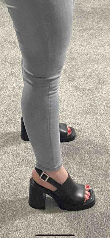 Review Thumbnail Image 0 223498785