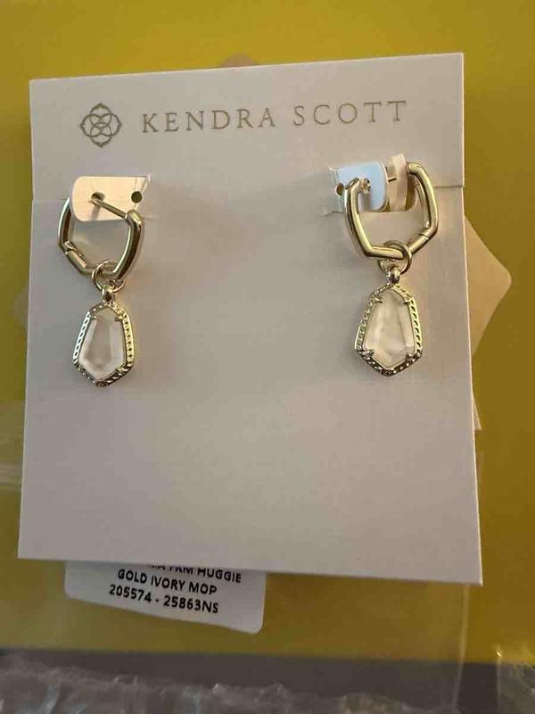 Review Thumbnail Image 0 243243531