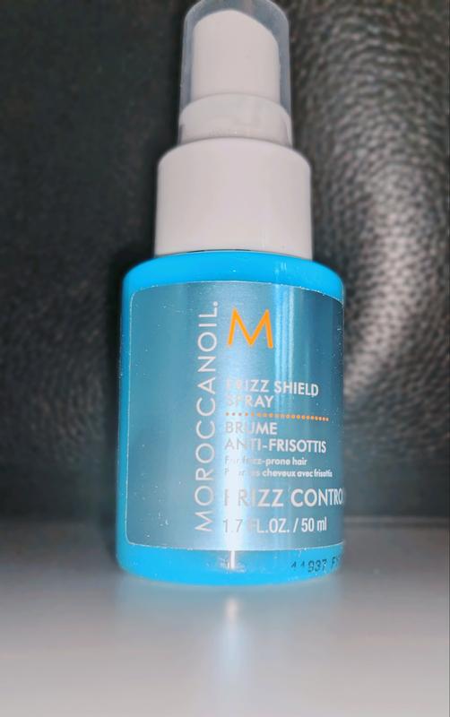 Customer photo for "Great frizz control"