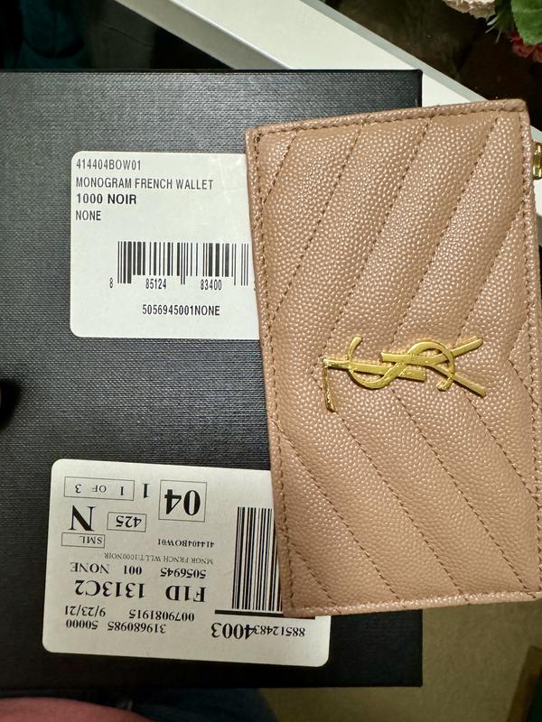 Customer photo for "Scratched and in wrong item box"