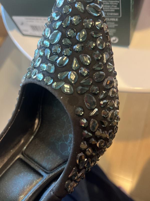 Review Thumbnail Image 0 237801345