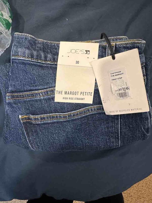 Review Thumbnail Image 0 248939117